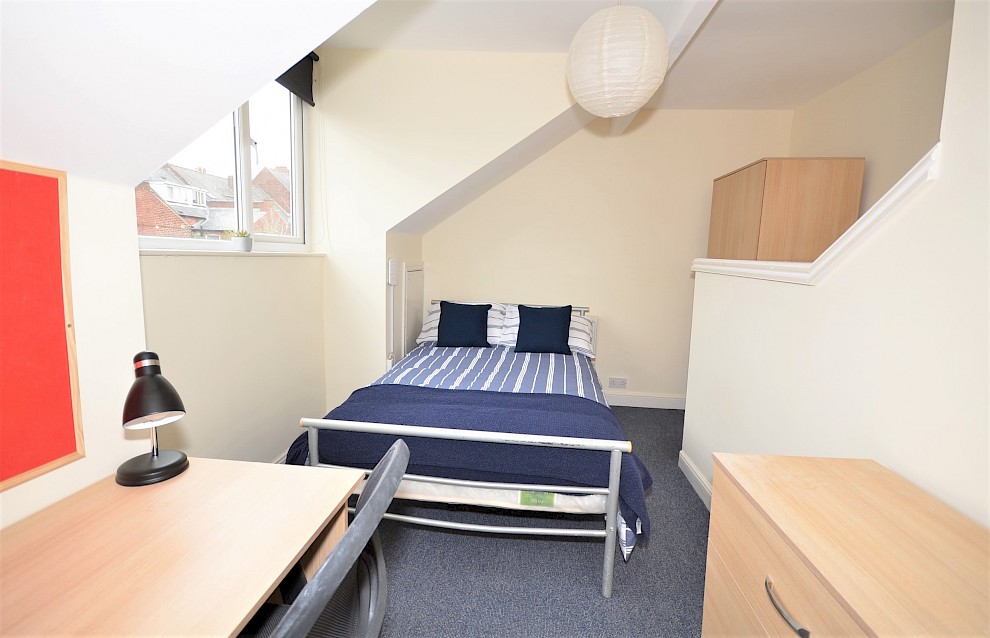 gallery image 18-filey-street-bedroom-4.jpg