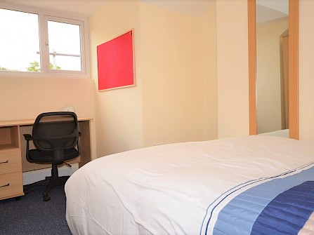 14, Hoole Road, Broomhill, Sheffield S10 5BH -