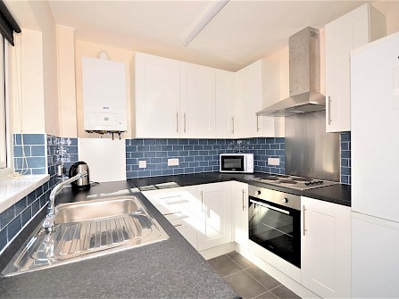 8, Travis Place, Broomhall, Sheffield S10 2DB -